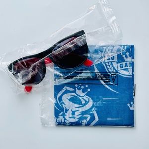 NWT Disneyland Magic Key Sunglasses Exclusive & Funko Bandana Handkerchief Blue